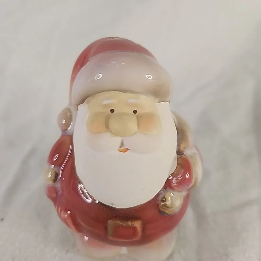 CHRISTMAS Ceramic Santa Claus Salt And Pepper And Tray Set Enchanted Forest New